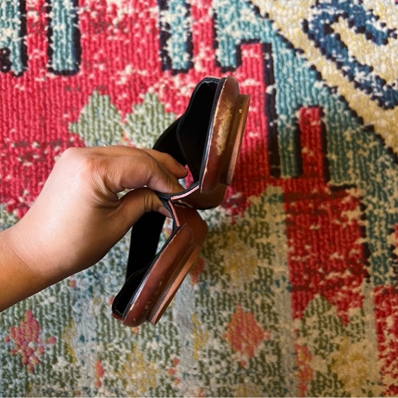 Vince Tamara Flat Leather Slide Sandals in black size 9M - Picture 6 of 6